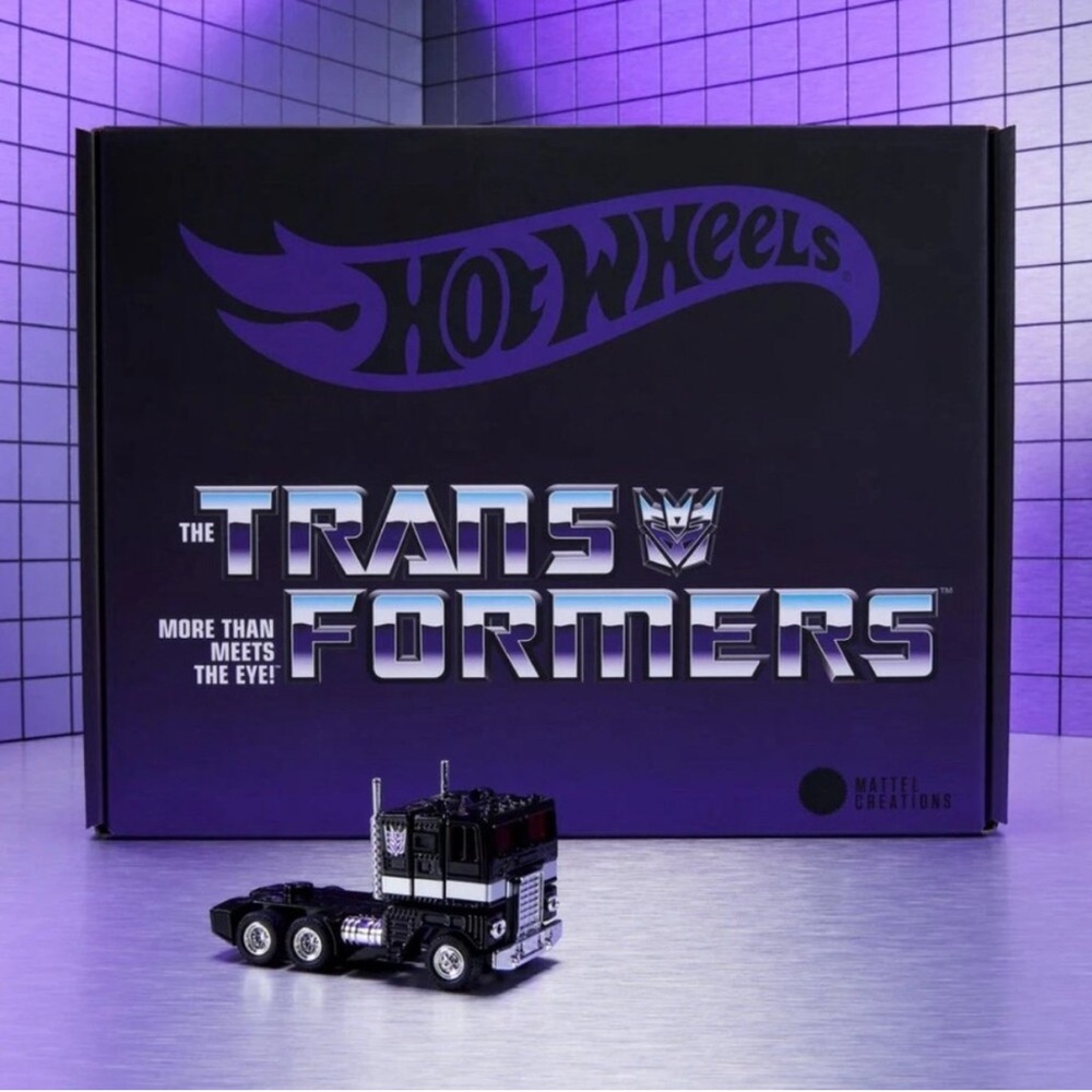 Mattel Hot Wheels Transformers Nemesis Prime BRAND NEW! JCP67